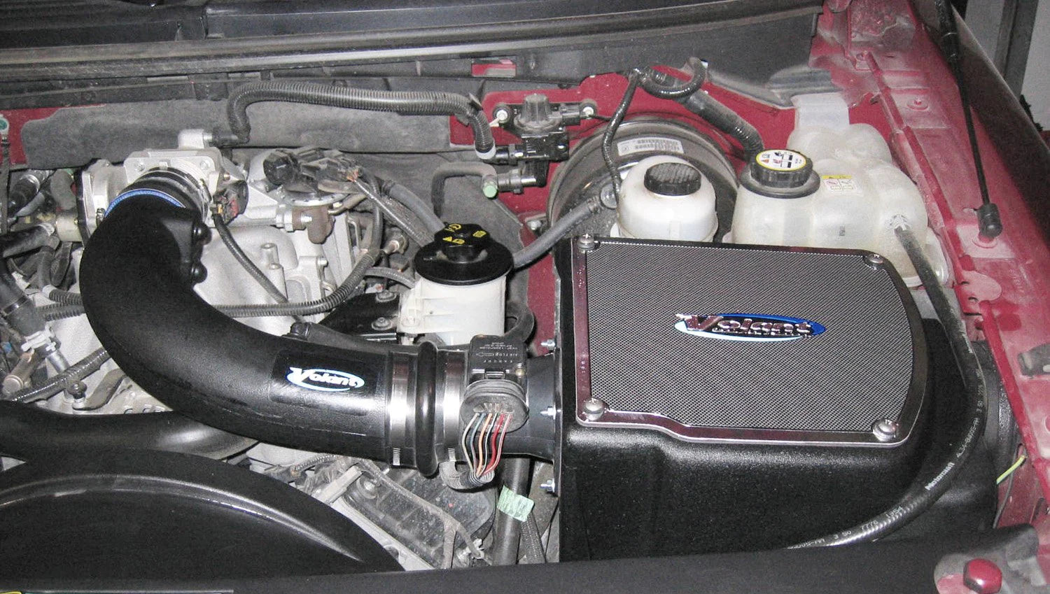 Volant Closed Box Air Intake (Oiled Filter) For 2004-2005 Ford F-150 4.6L V8 - 19746 Volant