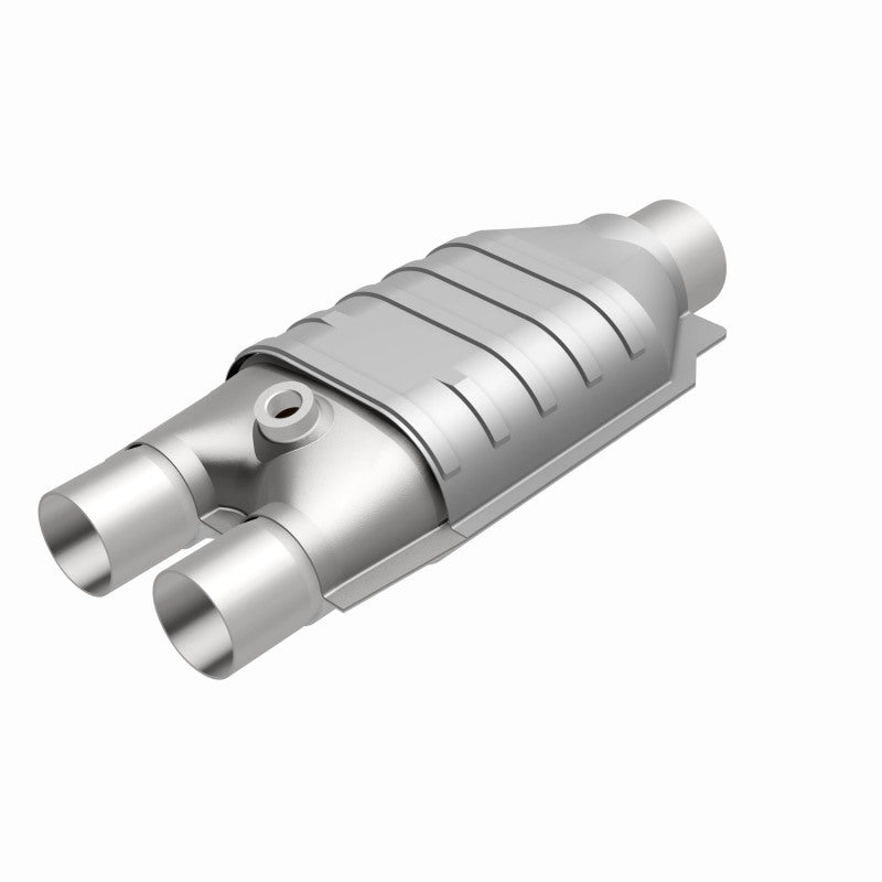 MagnaFlow Conv Univ 2/2.5 Single O2 Boss Magnaflow