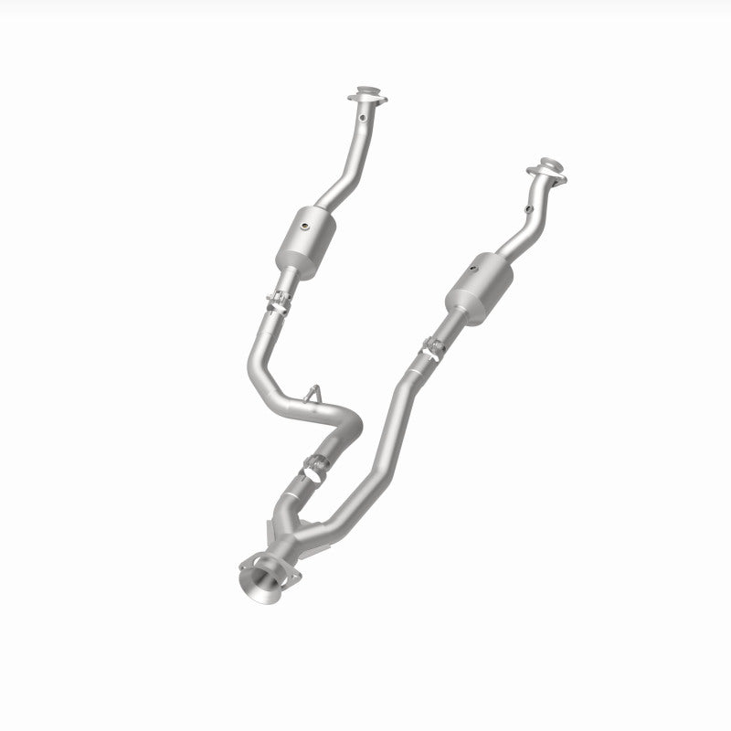 MagnaFlow 20-21 Ford Transit-150 Single Underbody V6 3.5L RWD Direct-Fit Catalytic Converter Magnaflow