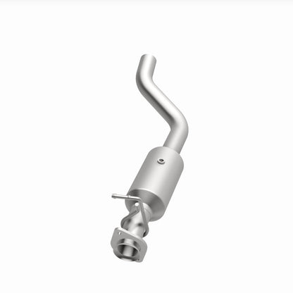 MagnaFlow 22-24 Ford F-650 V8 7.3L Underbody Direct Fit Catalytic Converter Magnaflow