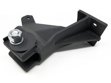 Load image into Gallery viewer, Tuff Country 00-04 Ford F-250 4wd Track Bar Bracket (8in Drop)