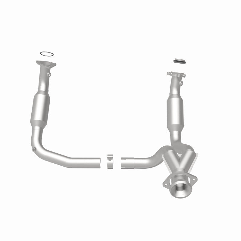 Magnaflow 09-10 Cadillac Escalade 6.2L Direct Fit Converter Magnaflow