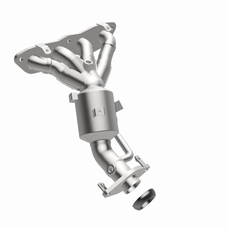 MagnaFlow OEM Grade 12-17 Toyota Prius C Federal / EPA Compliant Manifold Catalytic Converter Magnaflow