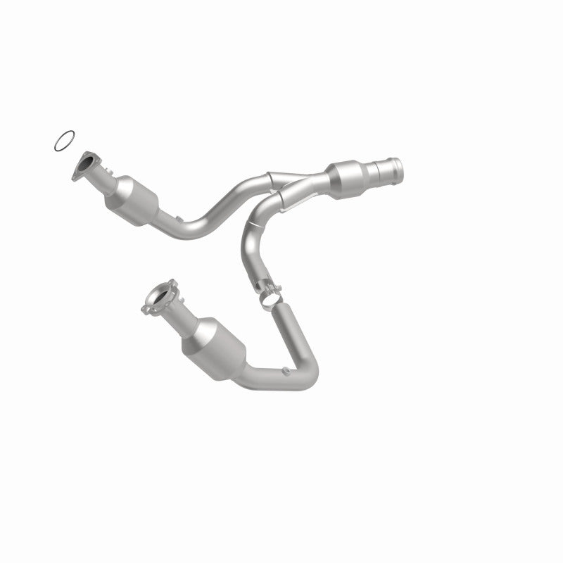 MagnaFlow Converter Direct Fit 2015 GMC Yukon XL V8 6.2L Magnaflow