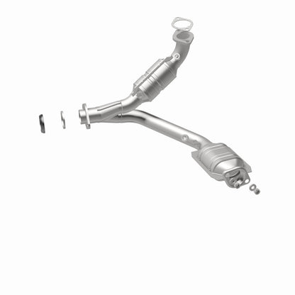 MagnaFlow Conv DF 01-02 Mitsu Montero 3.5L Magnaflow