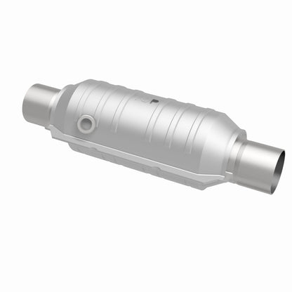 Magnaflow Conv Univ 2.50 OEM Angled O2 Magnaflow