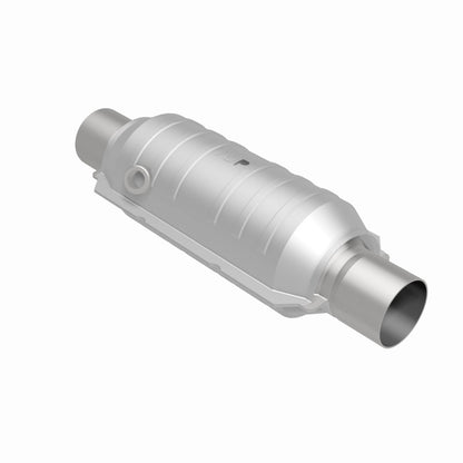 Magnaflow Conv Univ 2.25 HM Angled O2 Magnaflow