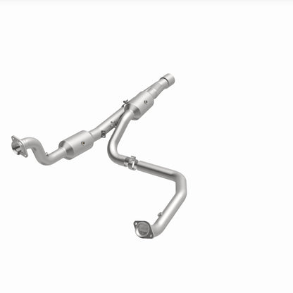 Magnaflow 14-18 2500 V8 6.4 OEM Underbody Direct Fit Converter Magnaflow