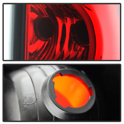 xTune 03-06 Chevrolet Silverado 1500 (w/o Stepside) Tail Light - OEM Right (ALT-JH-CS03-OE-R) SPYDER