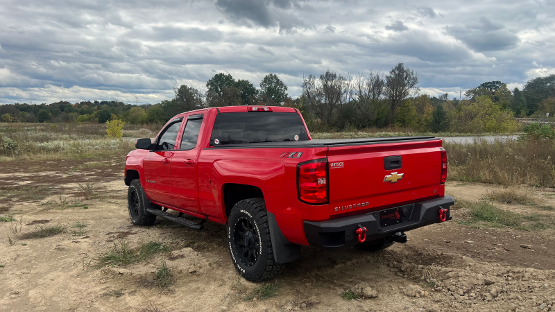 Fishbone Offroad 07-18 Chevrolet Silverado 1500/2500/3500 Double Cab Oval Side Steps -Black Textured Fishbone Offroad