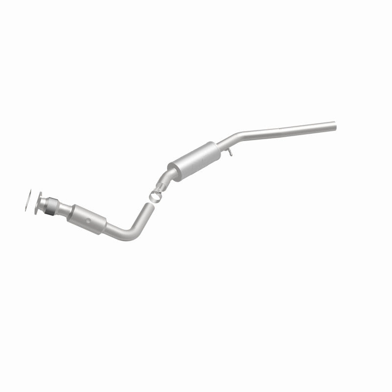 Magnaflow 09-10 Town & Country V6 3.8 OEM Close Coupled Direct Fit Converter Magnaflow
