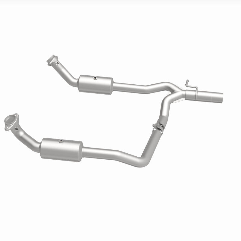 Magnaflow 09-13 Ford E-350 Super Duty V10 6.8 OEM Underbody Direct Fit Catalytic Converter Magnaflow