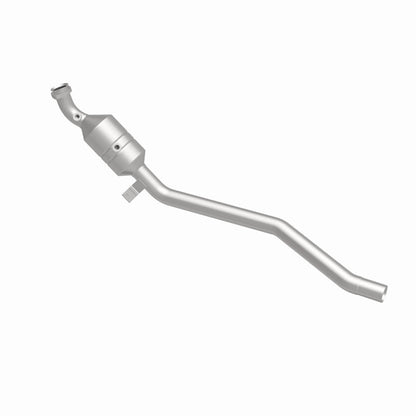 Magnaflow Conv DF 2006-2011 R350 3.5 L Underbody Magnaflow