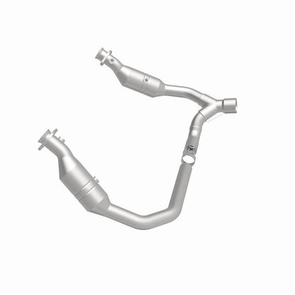 MagnaFlow Conv Direct Fit 06-07 Ram 1500 4.7L Underbody Magnaflow
