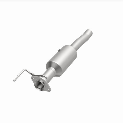 MagnaFlow 18-19 Ford F-450 Super Duty V10 6.8L Underbody Direct Fit Catalytic Converter Magnaflow