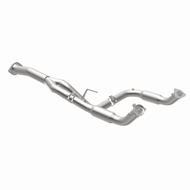 Magnaflow 11-15 Chevrolet Silverado 2500 HD 6.0L Direct Fit Converter Magnaflow