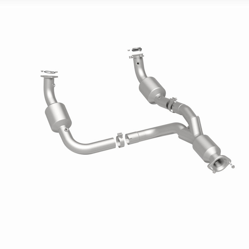 Magnaflow 12-20 Chevrolet Express 4500 Underbody 6.0L Direct Fit Catalytic Converter Magnaflow