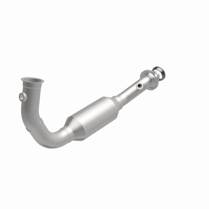 MagnaFlow Conv Direct Fit OEM 2004 Jeep Liberty Underbody Magnaflow