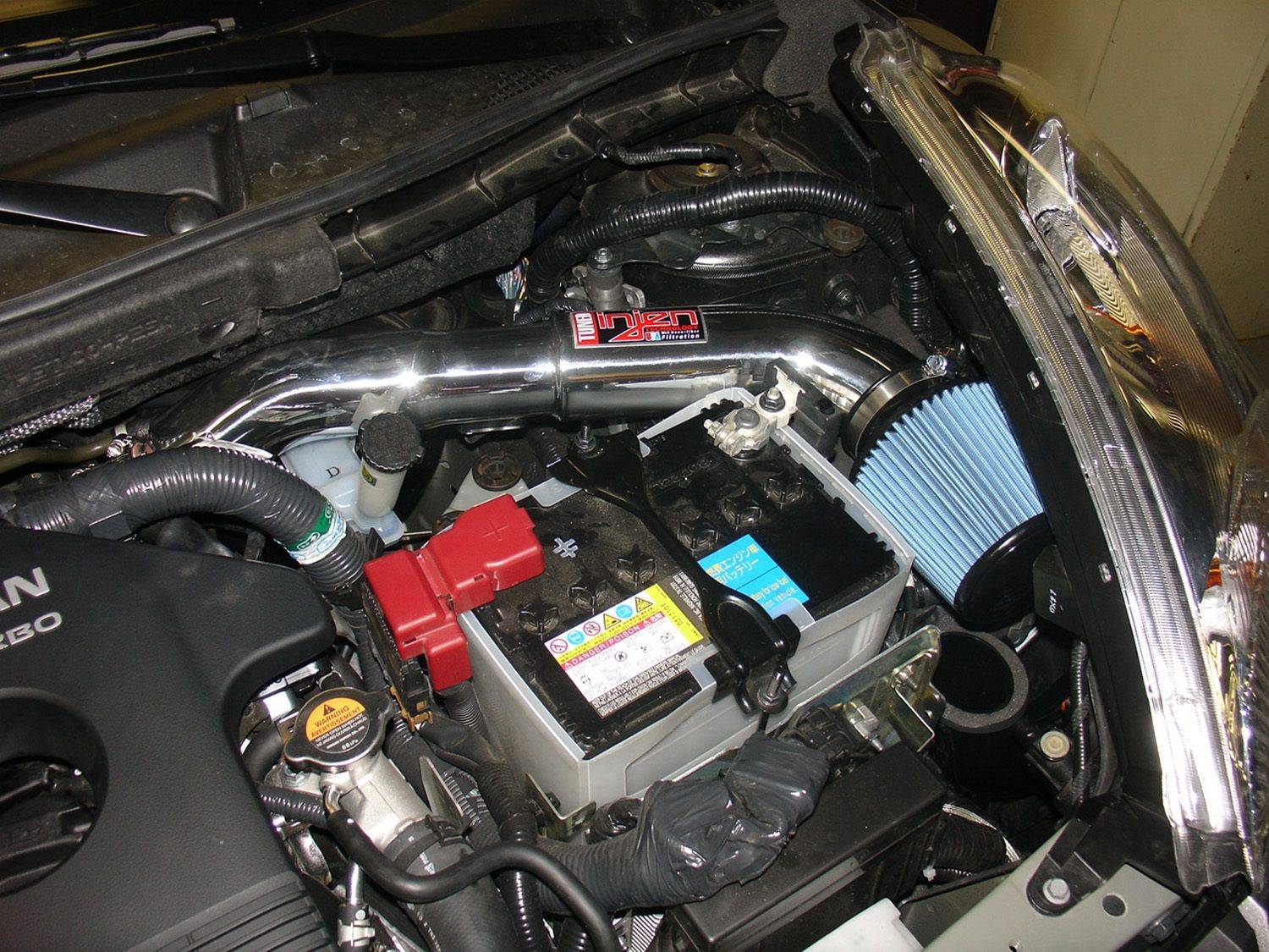 Injen 2011-2015 Nissan Juke L4-1.6L Turbo SP Short Ram Cold Air Intake System (Polished) - SP1902P