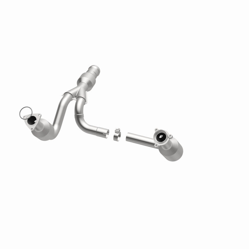 MagnaFlow Converter Direct Fit 2015 GMC Yukon XL V8 6.2L Magnaflow