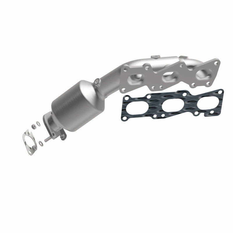 MagnaFlow OEM Grade Federal / EPA Compliant Manif Catalytic Converter 09-11 Hyundai Genesis V6 3.8L