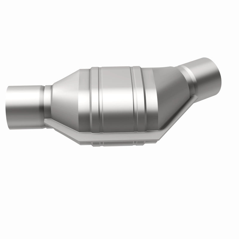 MagnaFlow Conv Univ 2.25in Inlet/Outlet Angled Offset/Center Calif OBDII Magnaflow