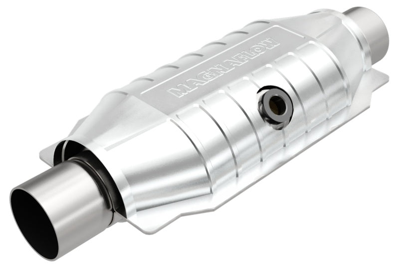 Magnaflow Conv Univ 2.50 Mid O2 Rear Magnaflow