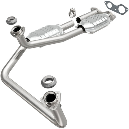 MagnaFlow Converter Direct Fit California Grade 96-00 GM Tahoe/Yukon/Escalade 5.7L Magnaflow