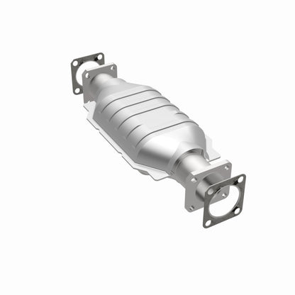 MagnaFlow California Converter Direct Fit 75-82 Chevrolet LUV 1.8L / 86-91 Isuzu Trooper 2.3L Magnaflow
