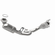 Load image into Gallery viewer, MagnaFlow Conv DF 00-03 Ford Taurus 3.0L fron