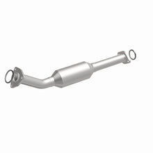 Load image into Gallery viewer, MagnaFlow Conv Direct Fit OEM 2003-2004 Toyota Tundra Underbody - 28.75in Length