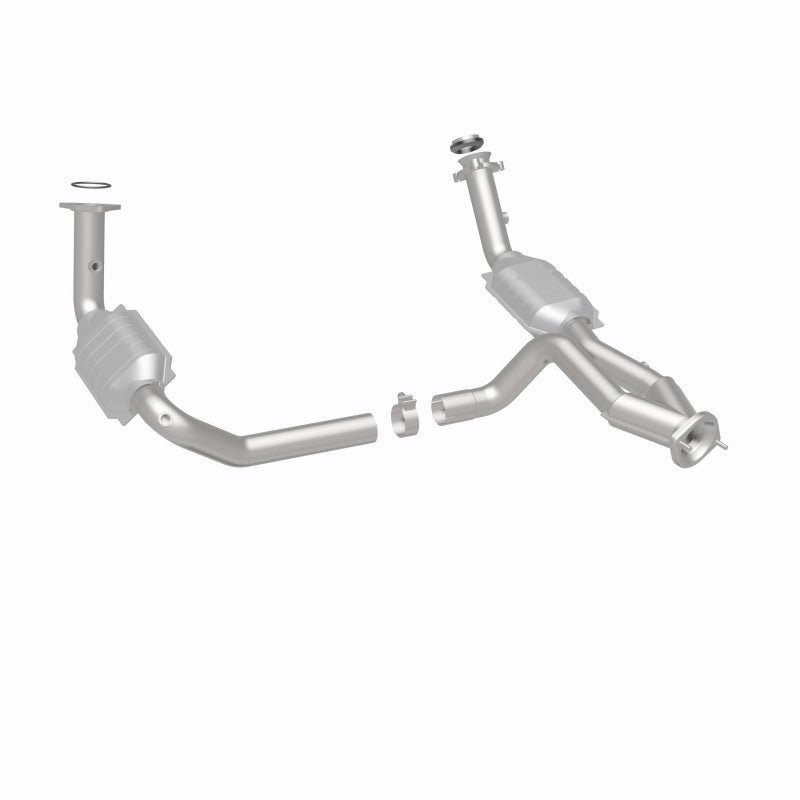 MagnaFlow Conv DF 02-06 Cadillac Truck. 8 5.3L Dual Conv. Y-Pipe Assy 2wd/Chevy Truck 99-07 Magnaflow