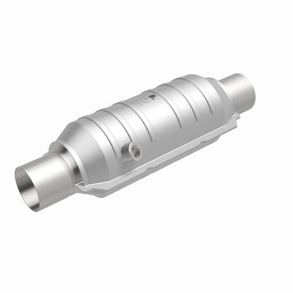 Magnaflow Conv Univ 2.50 OEM Angled O2 Magnaflow