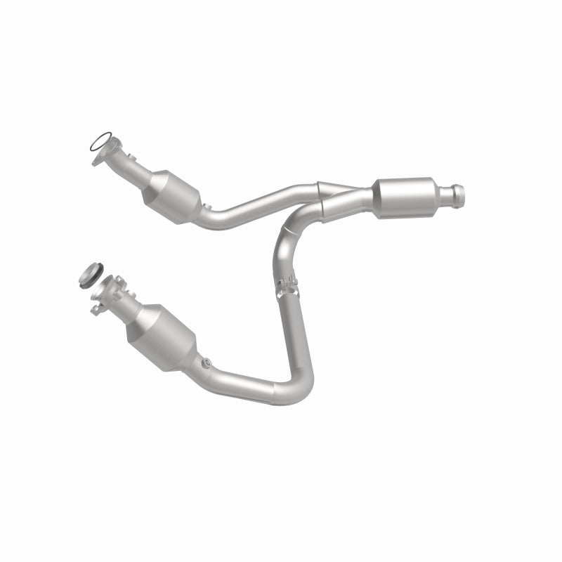 Magnaflow 14-15 Chevrolet Silverado 1500 Underbody 4.3L / 5.3L Direct-Fit Catalytic Converter Magnaflow