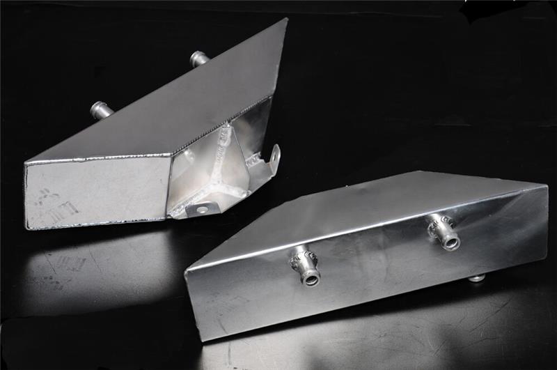Weapon R 13 Scion FR-S Polished Alum Oil Tank 826-141-101