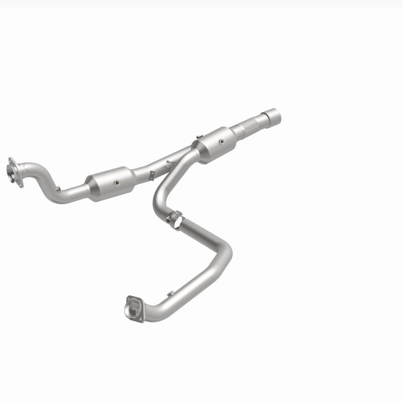 Magnaflow 14-18 2500 V8 6.4 OEM Underbody Direct Fit Converter Magnaflow
