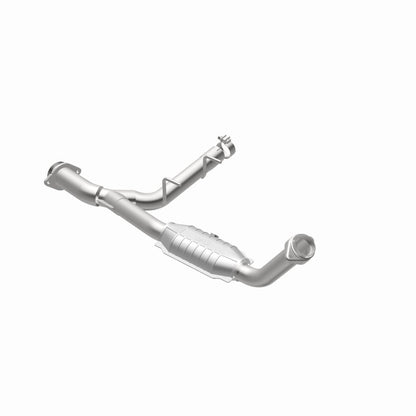 MagnaFlow Conv DF 03-05 Ford Expedition/05-06 Lincoln Navigator 5.4L P/S Magnaflow