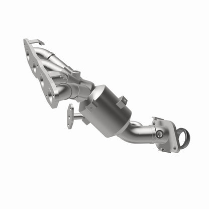 MagnaFlow OEM Grade 12-17 Toyota Prius C Federal / EPA Compliant Manifold Catalytic Converter Magnaflow