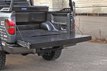 Load image into Gallery viewer, Deezee 17-23 Ford SuperDuty Tailgate Protector Full Black-Tread