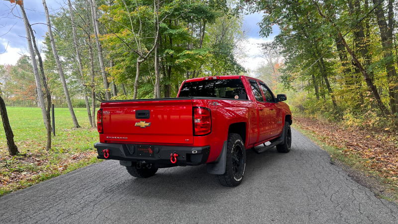 Fishbone Offroad 07-18 Chevrolet Silverado 1500/2500/3500 Double Cab Oval Side Steps -Black Textured Fishbone Offroad