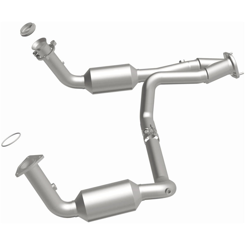 Magnaflow 04-06 Chevrolet Silverado 1500 5.3L Direct Fit Catalytic Converter Magnaflow