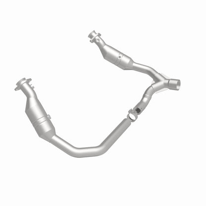 MagnaFlow Conv Direct Fit 06-07 Ram 1500 4.7L Underbody Magnaflow