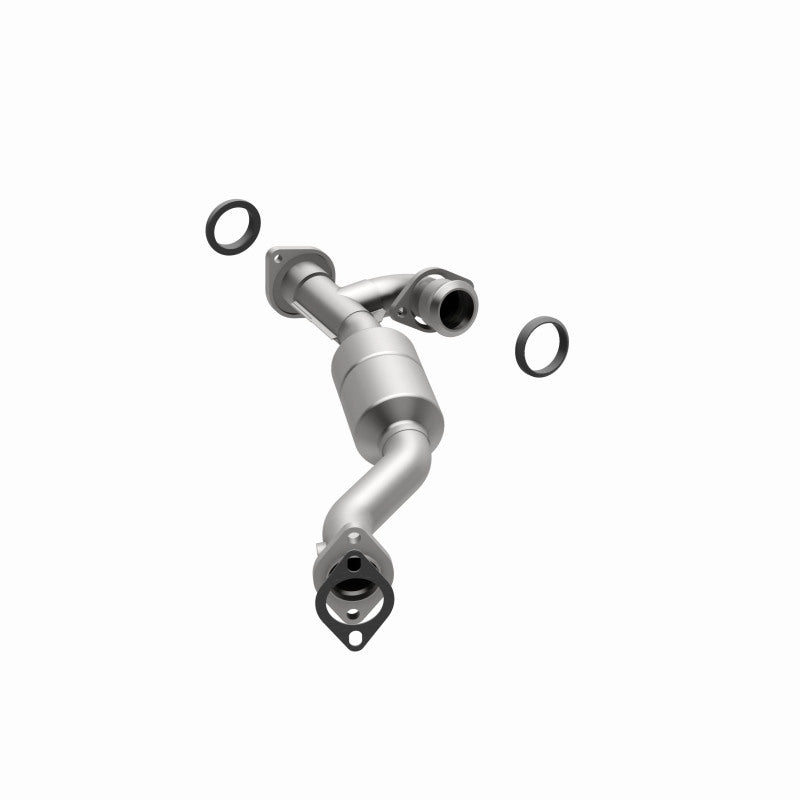 MagnaFlow Conv DF 01-03 Montero 3L Passenger Side Front OEM Magnaflow