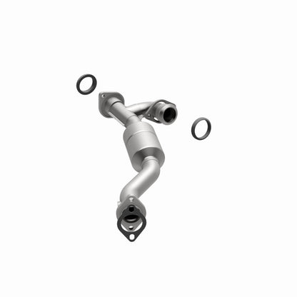 MagnaFlow Conv DF 01-03 Montero 3L Passenger Side Front OEM Magnaflow