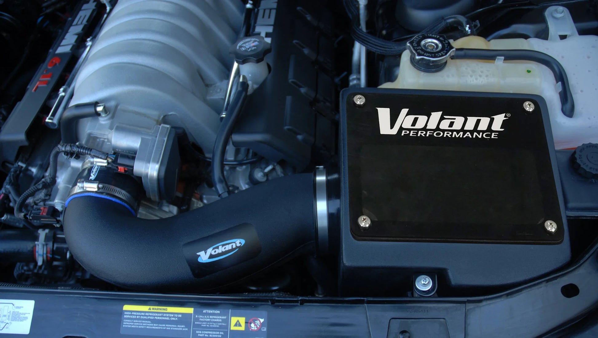 Volant Closed Box Air Intake For 04-10 Chrysler 300 SRT8, 05-10 Dodge Charger SRT8, 04-08 Magnum SRT8 6.1L V8 - 16861 Volant