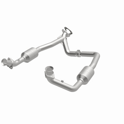 Magnaflow 2003 Ford E-350 Super Duty 5.4L Direct Fit Converter Magnaflow