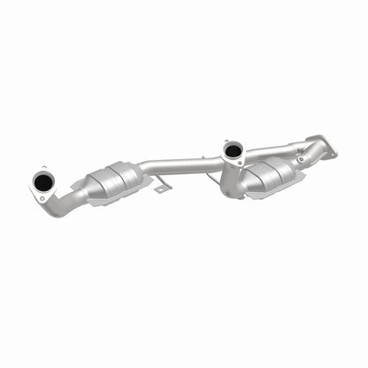 Magnaflow 95-96 Ford Windstar 3.0L Direct Fit Converter Magnaflow