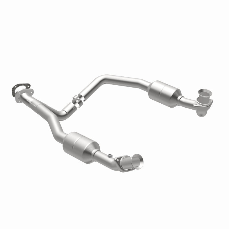 Magnaflow 2003 Ford E-350 Super Duty 5.4L Direct Fit Converter Magnaflow