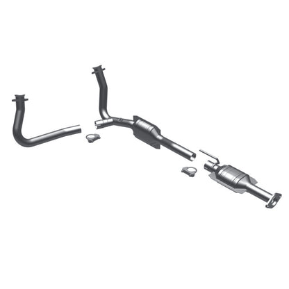 MagnaFlow Conv DF 96-97 Ford Aerostar 4.0L Magnaflow