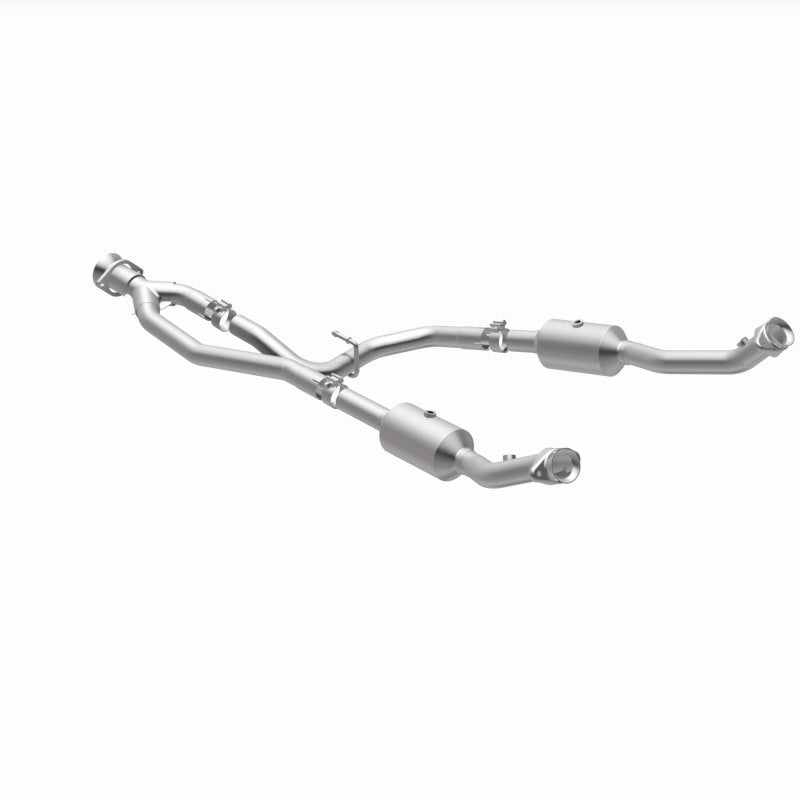MagnaFlow 20-21 Ford Transit-150 Single Underbody V6 3.5L RWD Direct-Fit Catalytic Converter Magnaflow